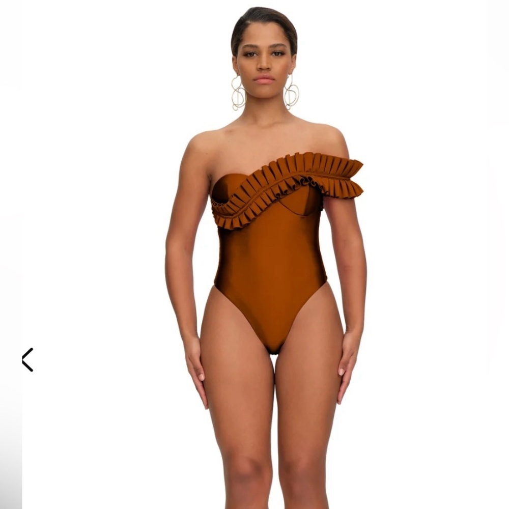 ANDREA IYAMAH One Piece